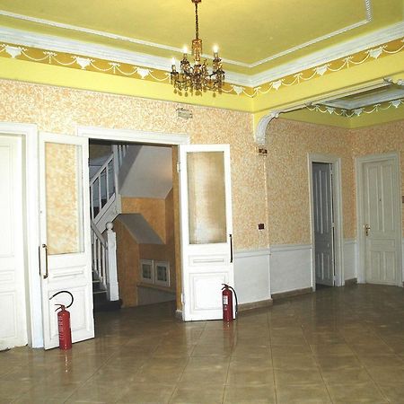 Lozanni Hostel Athens Exterior photo