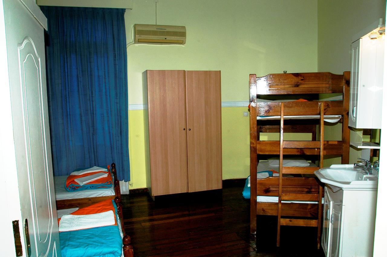 Lozanni Hostel Athens Exterior photo
